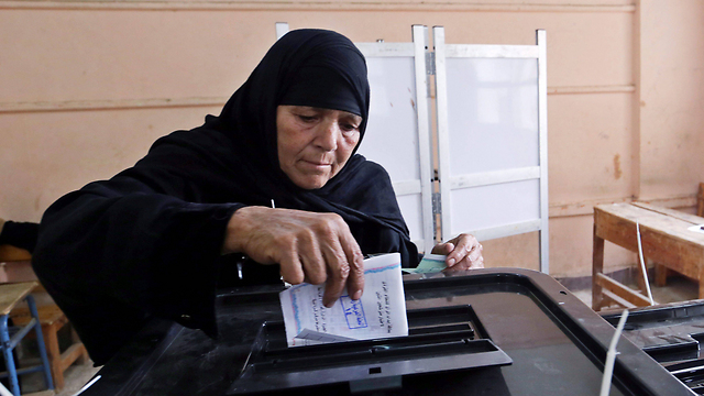 Citizens vote in Egypt (Photo:EPA)