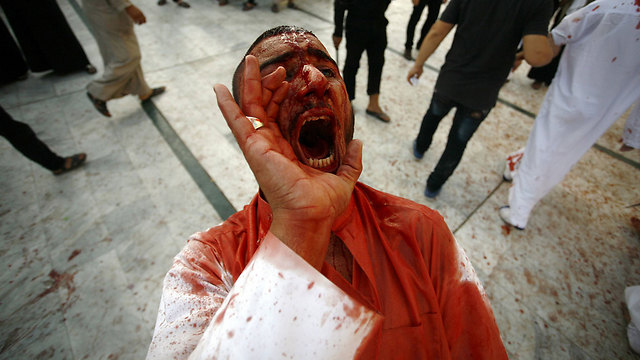 פוגעים בגופם (צילום: AFP) (צילום: AFP)