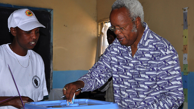 מועמד האופוזיציה בטנזניה, אדוארד לוואסה (צילום: AFP) (צילום: AFP)