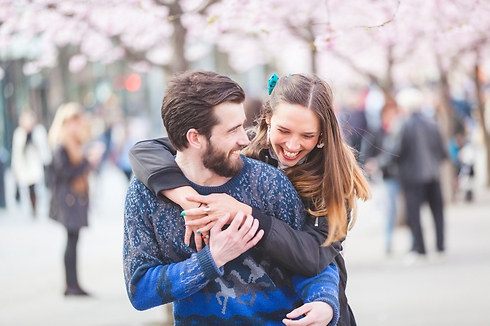 כשהזוגיות טובה, רמת האושר עולה (צילום: Shutterstock) (צילום: Shutterstock)
