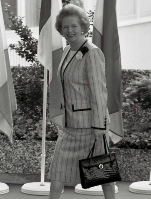 תיק שמתאים לכל חליפה. ראש הממשלה בגרמניה בשנת 1988 (צילום: gettyimages) (צילום: gettyimages)