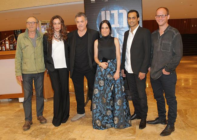 'רבין היום האחרון'- הקאסט (צילום: רפי דלויה) 'רבין היום האחרון'- הקאסט (צילום: רפי דלויה)