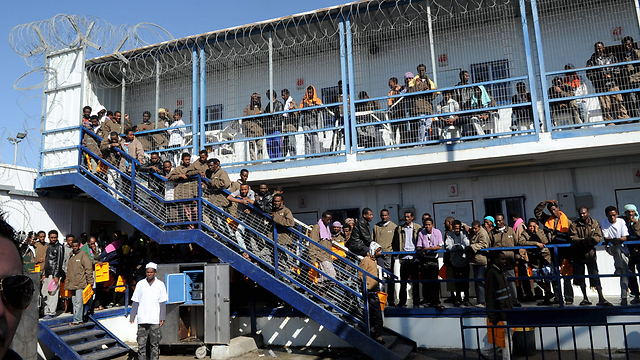 Saharonim prison camp for asylum seekers (Photo: Haim Hornstein) (Photo: Haim Horenstein)