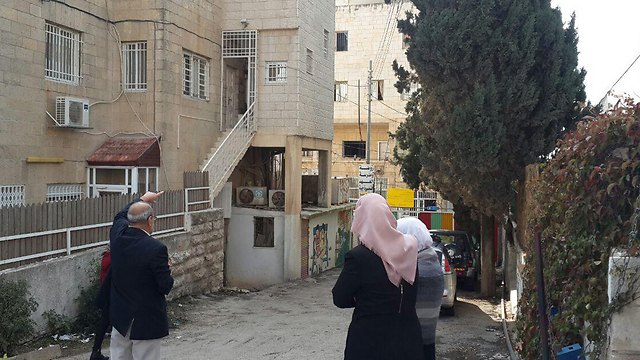 הכניסה לבית הספר "אל-עהד" בשכונת שועפט (צילום: אליאור לוי) (צילום: אליאור לוי)