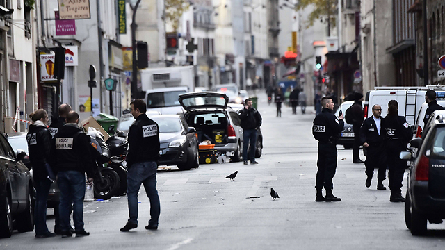 כוחות הביטחון הצרפתיים אחרי מתקפת הטרור (צילום: AFP) (צילום: AFP)