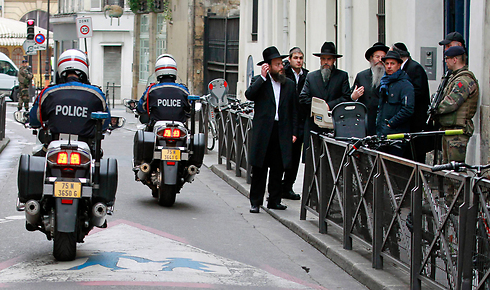 הרובע היהודי, פריז (ארכיון, AP) (צילום: AP) (צילום: AP)