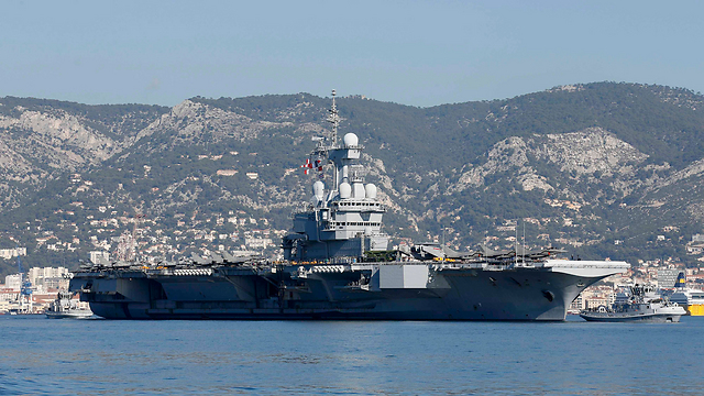 The French Charles de Gaulle aircraft carrier attacking ISIS targets in Syria (Photo: Reuters)