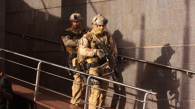 Security forces in Mali during attack at the Radisson Blu (Photo: AP)