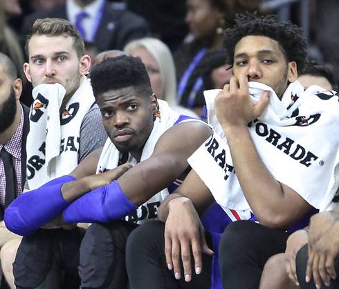 הספסל של פילדלפיה. הקבוצה המביכה ביותר ב-NBA (צילום: AP) (צילום: AP)