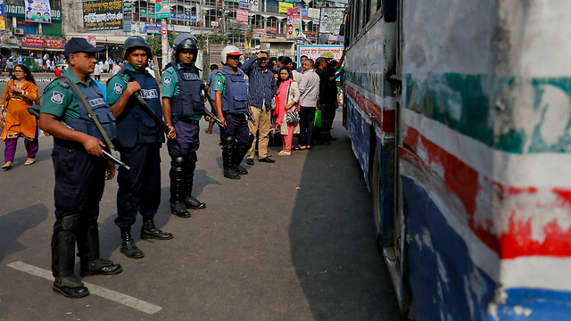 המתיחות בבנגלדש גבוהה בעקבות ההוצאות להורג (צילום: AP) (צילום: AP)