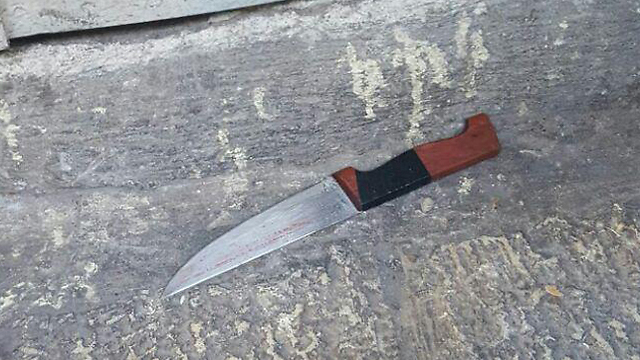 The knife from the attack at Damascus Gate (Photo: Police)