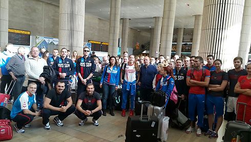 נבחרת רוסיה מגיעה לארץ (צילום: איגוד השחייה) (צילום: איגוד השחייה)