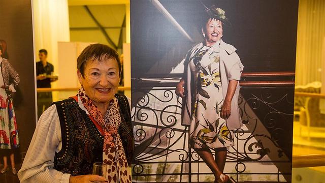 "יש לי שמלה שאני יכולה להופיע אתה בטקס האוסקר". מרגריטה רוזמן, בת 75  (צילום: רן יחזקאל) (צילום: רן יחזקאל)