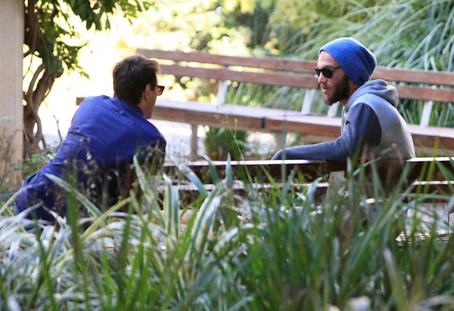 מחכים לקאט? עוז זהבי ואקי אבני (צילום: מוטי לבטון)