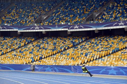 הפעם דינמו קייב תסבול מכך שהאצטדיון שלה יישאר ריק (צילום: AFP) (צילום: AFP)
