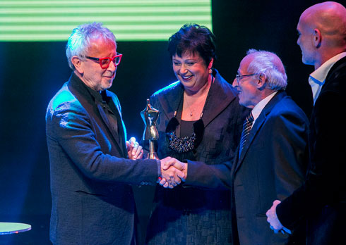 גדעון אוברזון זוכה בפרס מפעל חיים בפרסי האופנה לשנת 2014 (צילום: לם וליץ סטודיו )