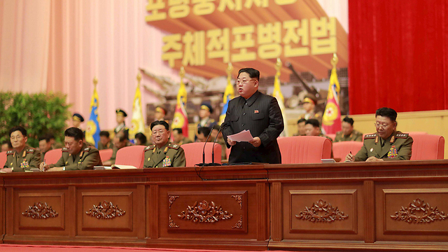 Kim Jong Un surrounded by military leaders (Photo: Reuters)