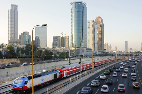 רכבת ישראל במרכז תל אביב (צילום: יח"צ רכבת ישראל) (צילום: יח