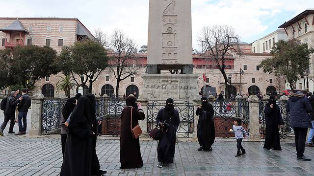 זירת הפיגוע באובליסק תיאודיסיוס באיסטנבול (צילום: MCT) (צילום: MCT)