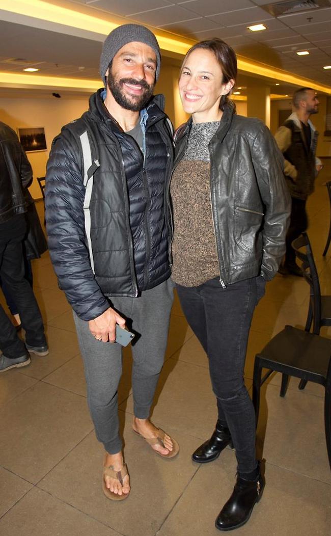 גם אותה אתה מפנק? יובל סגל ואשתו מיה (צילום: רפי דלויה)