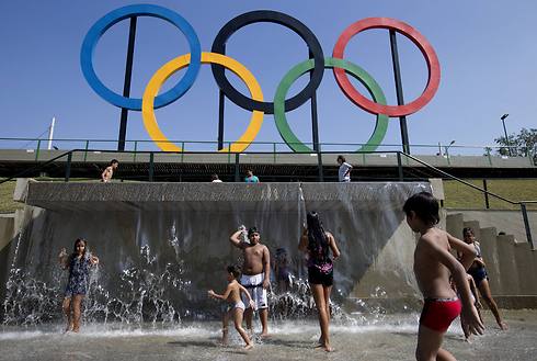 בברזיל כבר מרגישים את האולימפיאדה (צילום: AP) (צילום: AP)