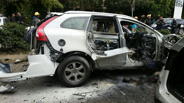 הרכב לאחר הפיצוץ ()