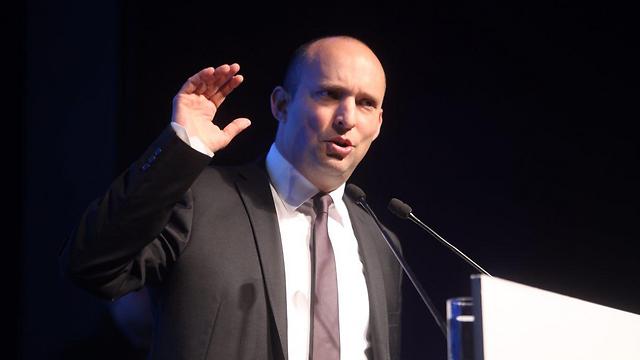 Minister Naftali Bennett. Who's flowing with who? (Photo: Motti Kimchi)