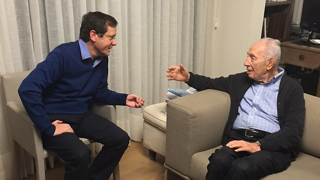 Herzog visits Peres.