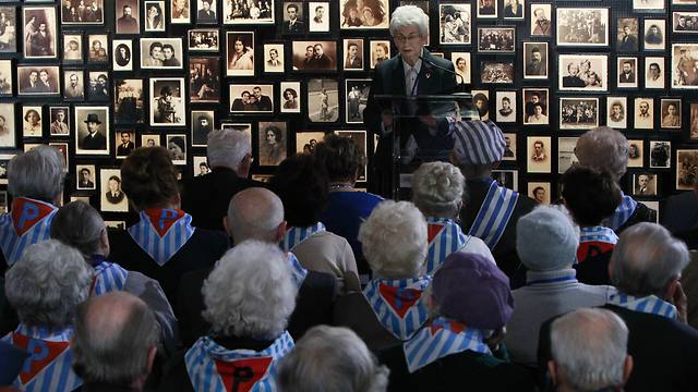 Survivor Helena Brzozowska speaks during a ceremony at the former Auschwitz Nazi death camp (Photo: AP)