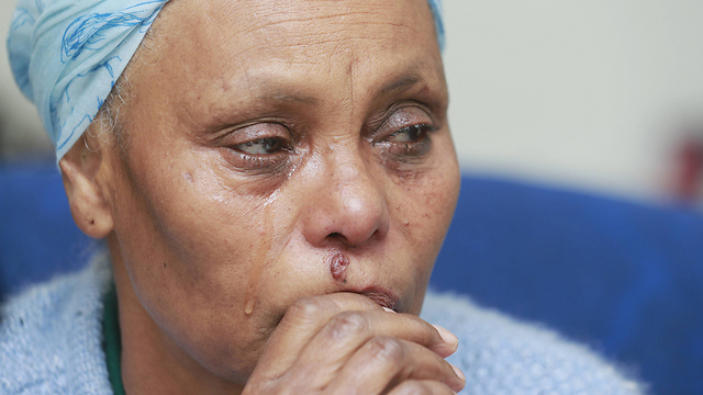 Agernash Mengistu in tears (Photo: Gadi Kabalo)