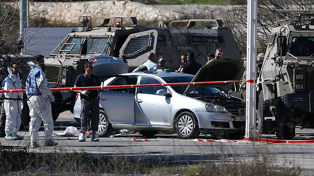 Scene of the attack at the Focus checkpoint near Beit El (Photo: AFP)