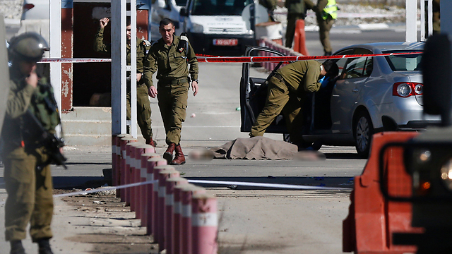 Scene of the attack at the Focus checkpoint near Beit El (Photo: AFP)