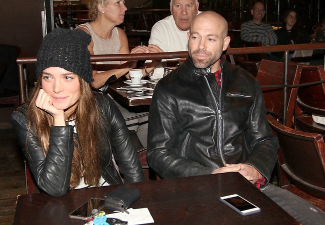 מה קורה עם פלטת המטוגנים? דנה פרידר ובן הזוג דין שטרן (צילום: ענת מוסברג)