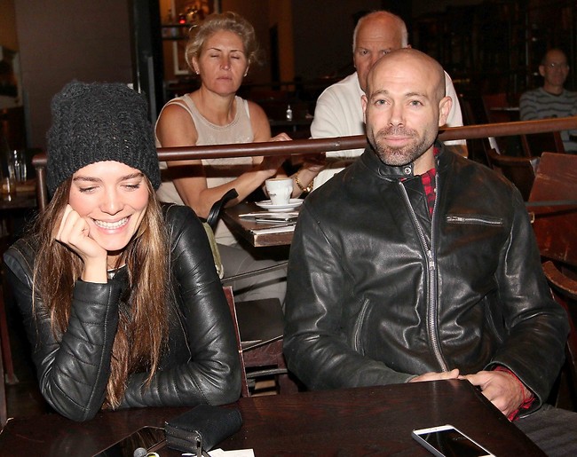 ממי, למה אתה לא מחייך? פרידר ושטרן (צילום: ענת מוסברג)