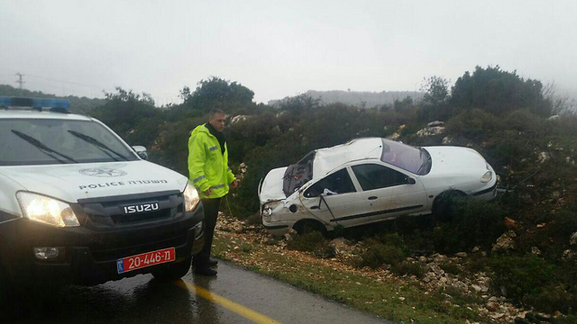 תאונת הדרכים ליד קיבוץ לבון, היום (צילום: משטרת ישראל) (צילום: משטרת ישראל)
