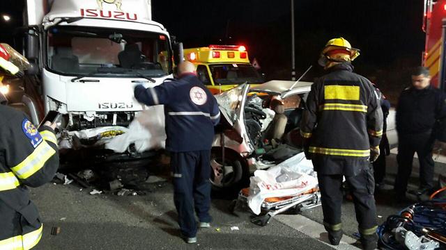 זירת התאונה, בכביש 85 (צילום: משטרת ישראל) (צילום: משטרת ישראל)