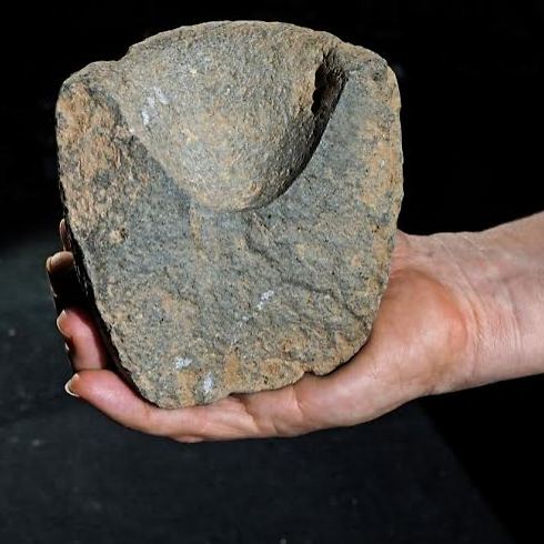 Basalt bowl found at the ruins of a 7000 year old settlement in North Jerusalem (Photo: Assaf Peretz)