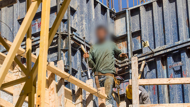 עבירות בטיחות באתרי בנייה (תמונת ארכיון) (צילום: עידו ארז) (צילום: עידו ארז)