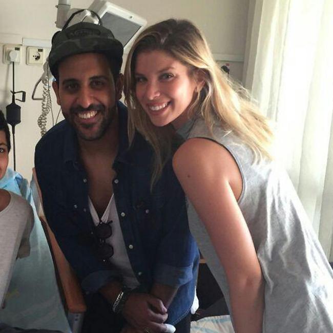 לא ידענו שאת גם יודעת לשיר. כוהנר ואהרון (צילום: נשמות טובות)