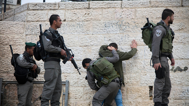 המפכ"ל: יש תוכנית חומש להוספת שוטרים לירושלים (צילום: AP) (צילום: AP)