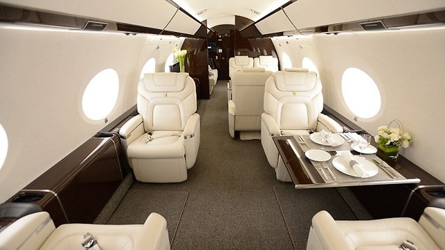 כורסאות מיטה וחלונות חשמליים הם חלק מהפינוקים (צילום: Embraer, Bombardier) (צילום: Embraer, Bombardier)