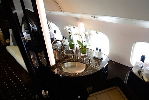 גם בשירותים לא רע בכלל (צילום: Embraer, Bombardier)