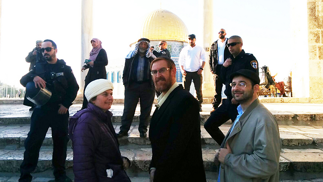 Yehuda Glick this morning on the Temple Mount (Photo : Arnon Segal) (Photo : Arnon Sega)