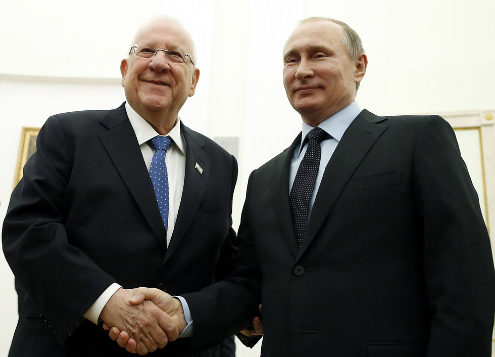 "לרוסיה ולישראל היסטוריה ארוכת שנים". ריבלין עם פוטין (צילום: AFP) (צילום: AFP)