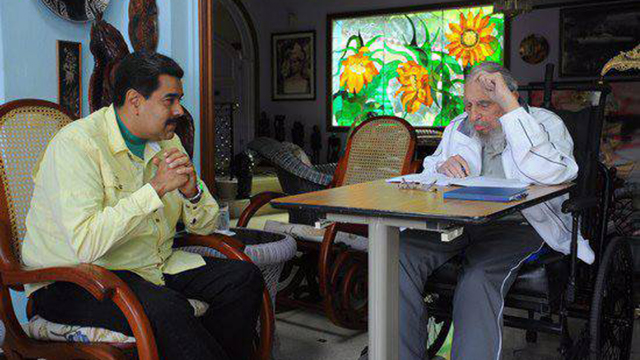 בדיוק היום: קובה פרסמה תמונות עדכניות של השליט לשעבר פידל קסארט הקשיש והחולה (צילום: EPA) (צילום: EPA)