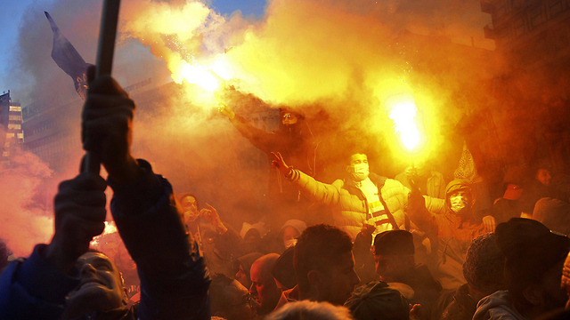 הלאומנים הסרבים חגגו את זיכויו של ששל. בלגרד (צילום: AFP) (צילום: AFP)