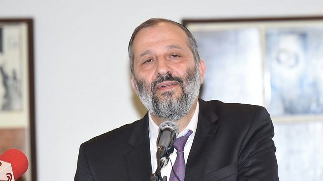 Interior Minister Aryeh Deri speaking in Tiberias (Photo: Avihu Shapira)