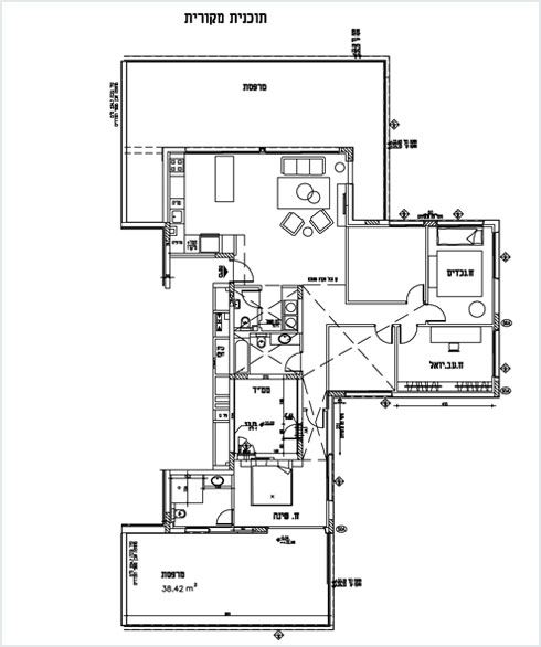 תוכנית הדירה לפני השיפוץ: 7 חדרים ומסדרונות ארוכים (תוכנית: בר אוריין אדריכלים)