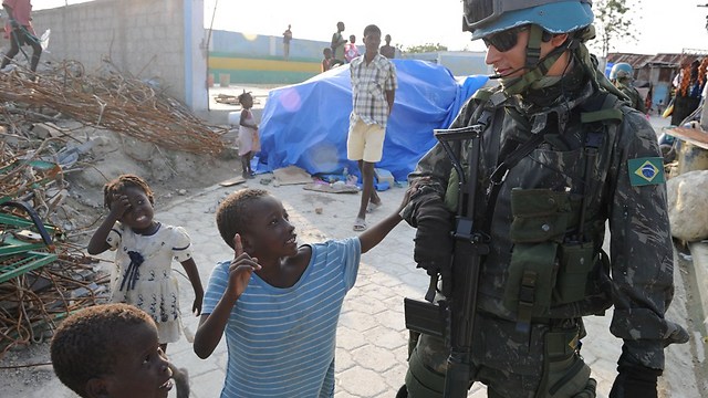 17 מיליארד ו-237 מיליון דולר. זהו תקציב ארגוני הסיוע וכוחות השלום של האו"ם (צילום: AFP) (צילום: AFP)