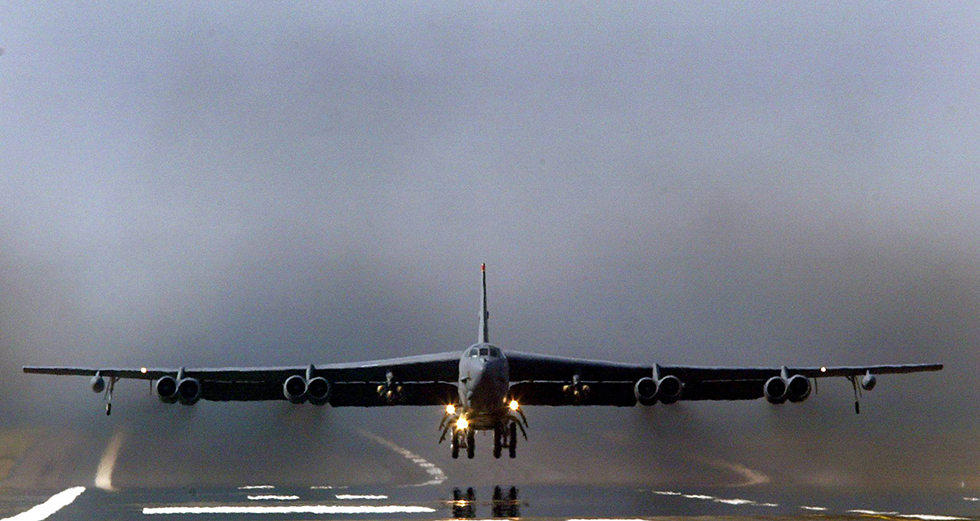 B-52. ארכיון (צילום: רויטרס) (צילום: רויטרס)